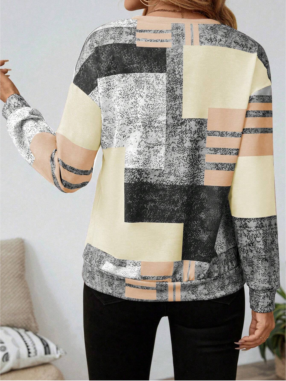 Kaimana™ Vintage-Inspired Chic Sweatshirt for Stylish Comfort | Retro Fashion Statement