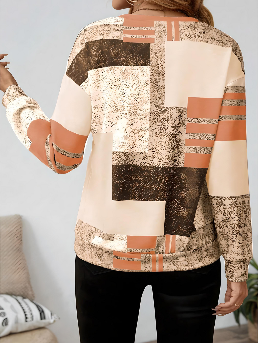 Kaimana™ Vintage-Inspired Chic Sweatshirt for Stylish Comfort | Retro Fashion Statement