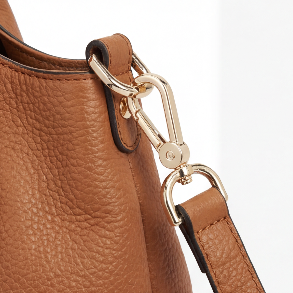 Optimized Product Title: "Weiche Leder Hobo Tasche mit Mehreren Fächern – Stilvolle und Praktische Handtasche für Jeden Anlass" 

This title includes relevant keywords while also emphasizing the product's features and appeal.
