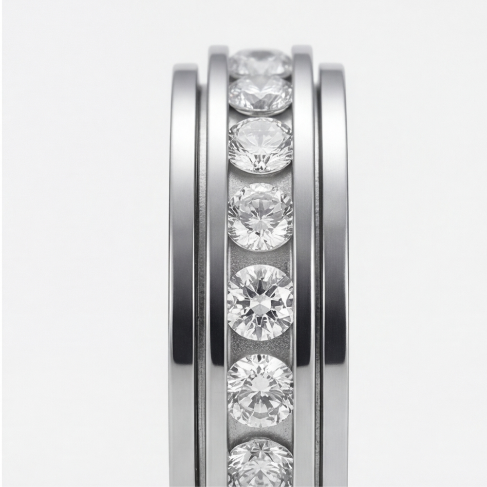 Enhanced Product Title: "Zirkonia-Drehring mit Rotierendem Band - Eleganter Schmuckring mit Funkelnden Zirkonia-Steinen für Damen" 

This title includes relevant keywords while providing more detail about the product, which can help improve visibility and