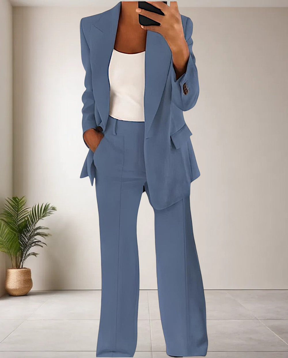 Isabella – Trendy Women's Pantsuit