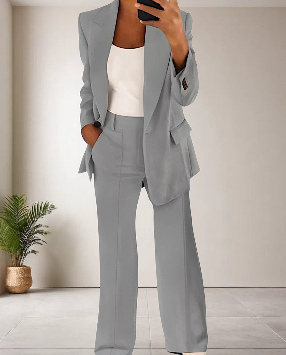 Isabella – Trendy Women's Pantsuit
