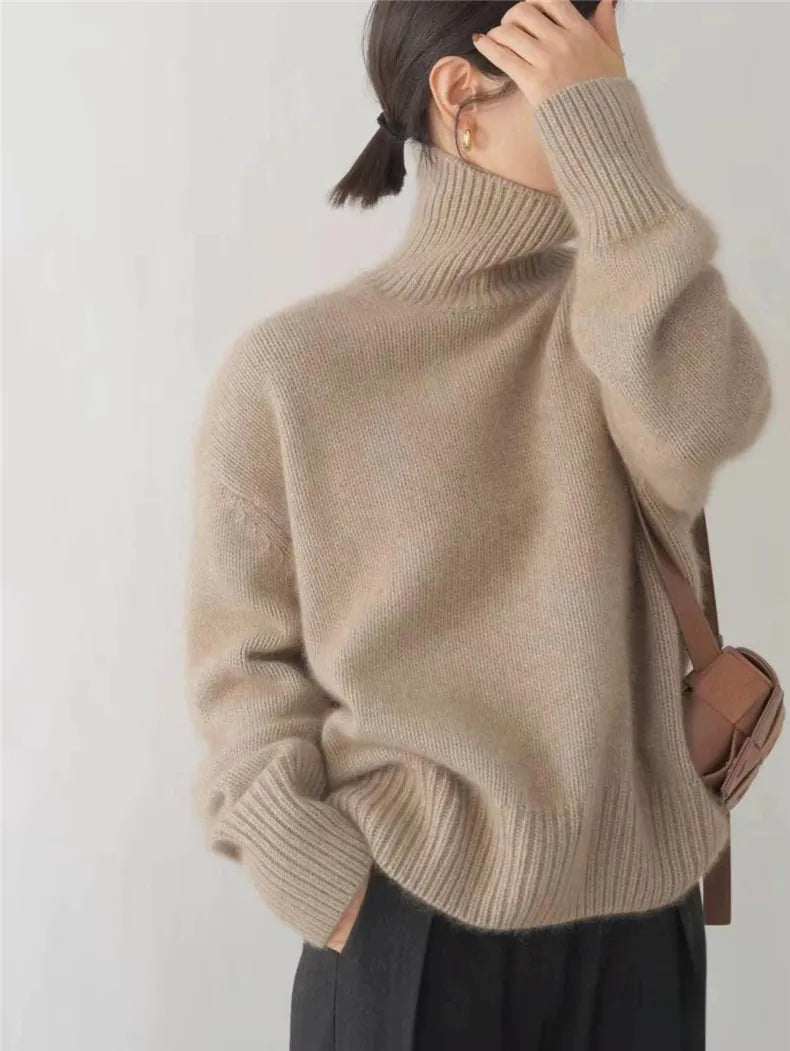 Seraphina – Soft Cashmere Women's Turtleneck Sweater