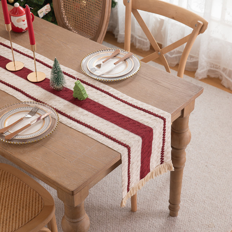 Festive Christmas Table Runner – Decorative Holiday Dining Runner