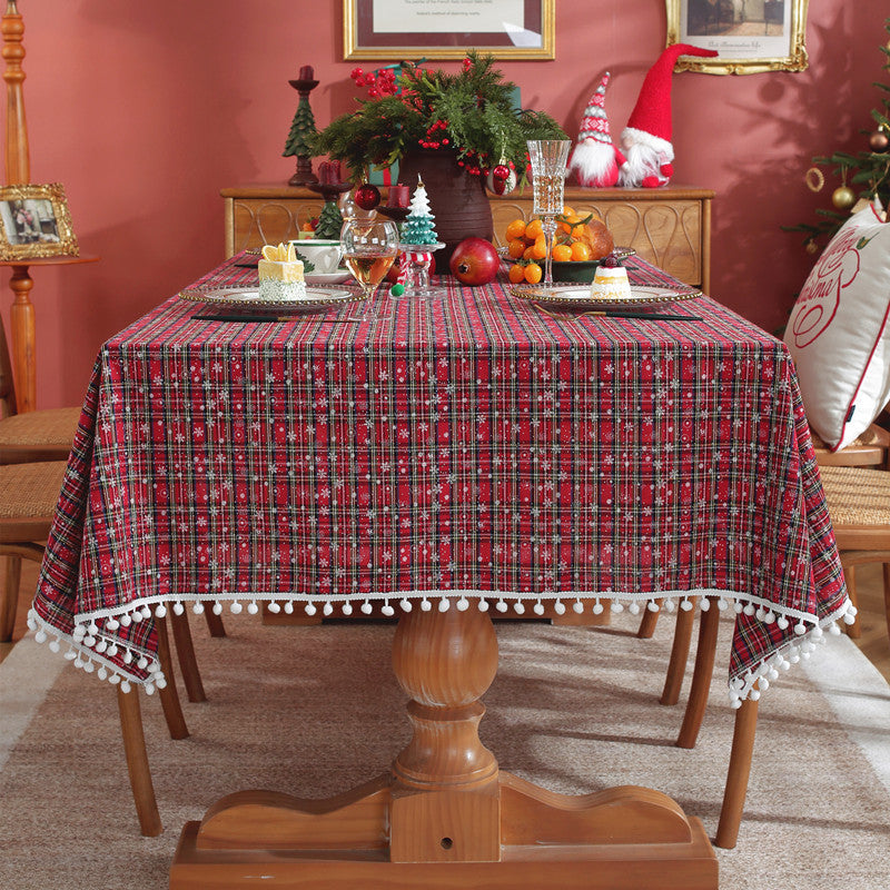 Festive Checkered Christmas Tablecloth – Buffalo Check Holiday Table Cover