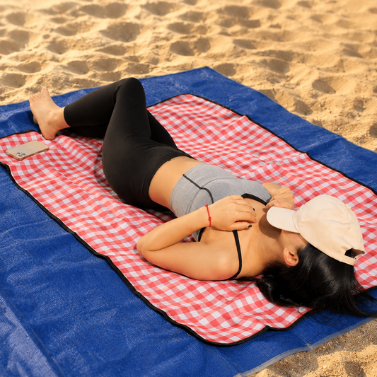 Beach Picnic Mat – Sand-Free, Foldable & Travel-Ready