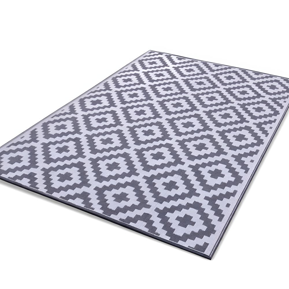 Reversible Outdoor Rug – Non-Slip, UV-Resistant Polypropylene & Water-Repellent