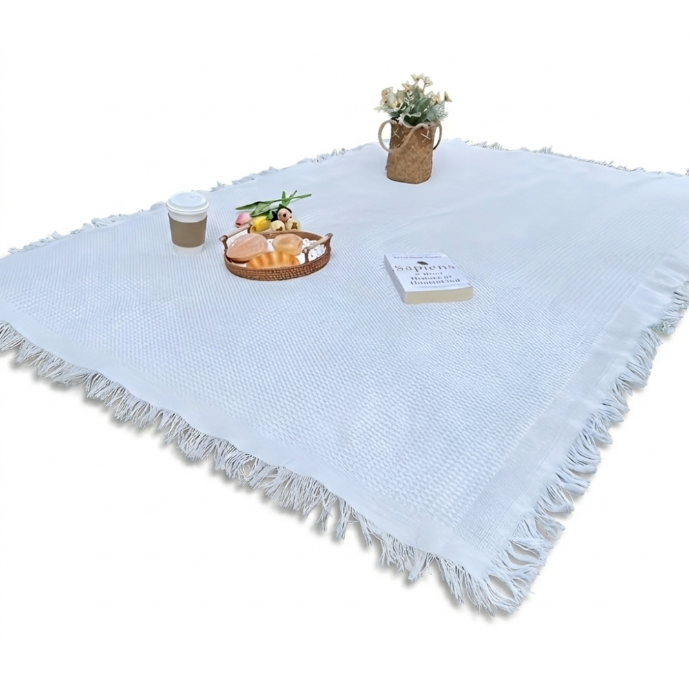 Picnic Blanket – 180×180cm Waterproof Polyester, Foldable & Machine Washable