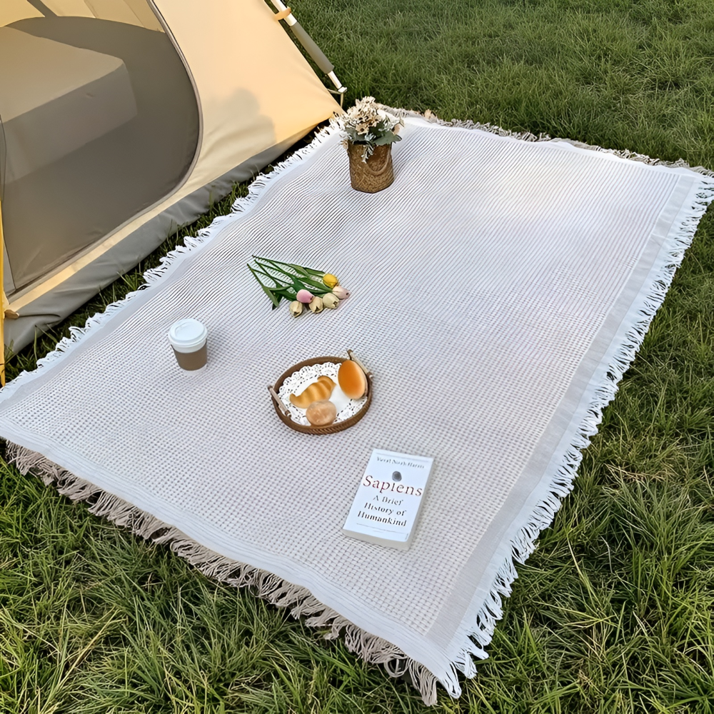 Picnic Blanket – 180×180cm Waterproof Polyester, Foldable & Machine Washable