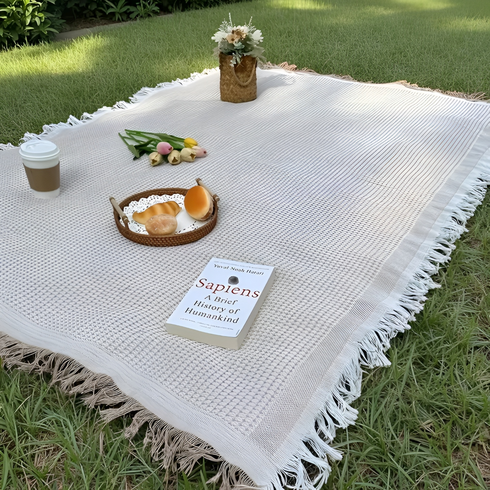 Picnic Blanket – 180×180cm Waterproof Polyester, Foldable & Machine Washable