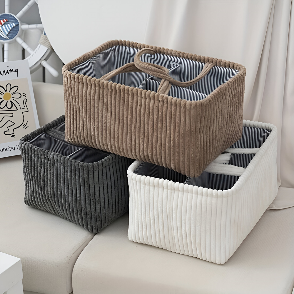 Optimized Product Title: **Vielseitiger Polyester Aufbewahrungskorb mit Fächern – Ideal für Ordnung und Organisation** 

This title includes keywords that enhance searchability while clearly describing the product's features and benefits.