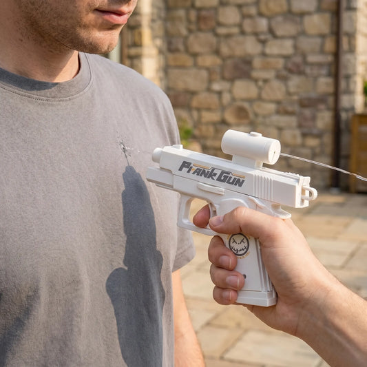 Reverse-Nozzle Prank Water Gun – Manual Pump, 3-Pack & Compact Design