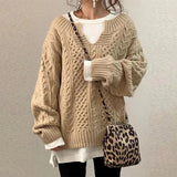 Optimized Product Title: "Überdimensionierter Strickpullover mit Zopfmuster – Gemütlicher, Oversized Pullover für Damen | Trendige Wintermode" 

This title includes relevant keywords and phrases that can help improve visibility in Google Shopping searches