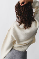Women's Balloon-Sleeve Sweater – Relaxed Fit