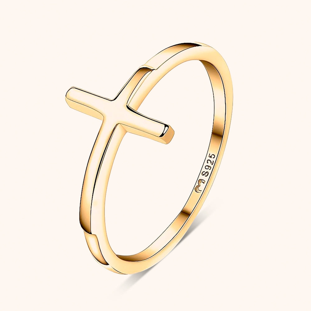 Amélie – Trendy Ring with Cross Detail