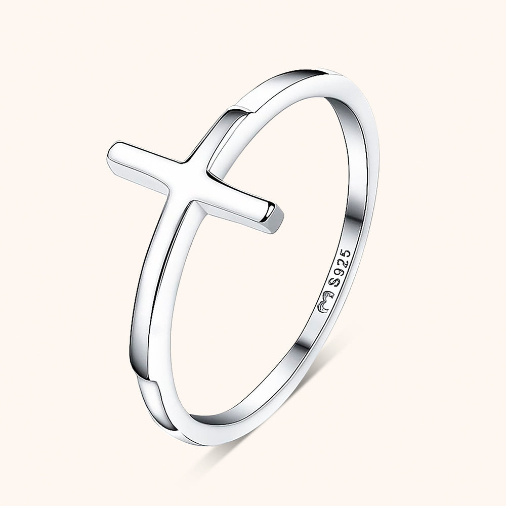 Amélie – Trendy Ring with Cross Detail