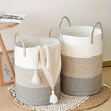 Optimized Product Title: "Runder Baumwoll-Wäschekorb – Geräumig, Stilvoll & Ordentlich – Perfekt für Ihr Zuhause" 

This title includes relevant keywords while emphasizing the product's features and benefits, making it more appealing for Google Shopping.