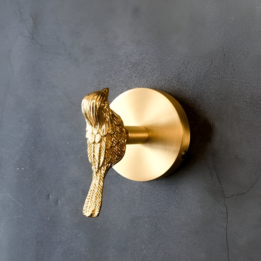 Enhanced Product Title: "Elegante Tier-Wandhaken mit Goldfinish – Stilvolle Aufbewahrungslösung für Ihr Zuhause" 

This title includes keywords that may improve search visibility and provides a clearer description of the product's purpose and appeal.