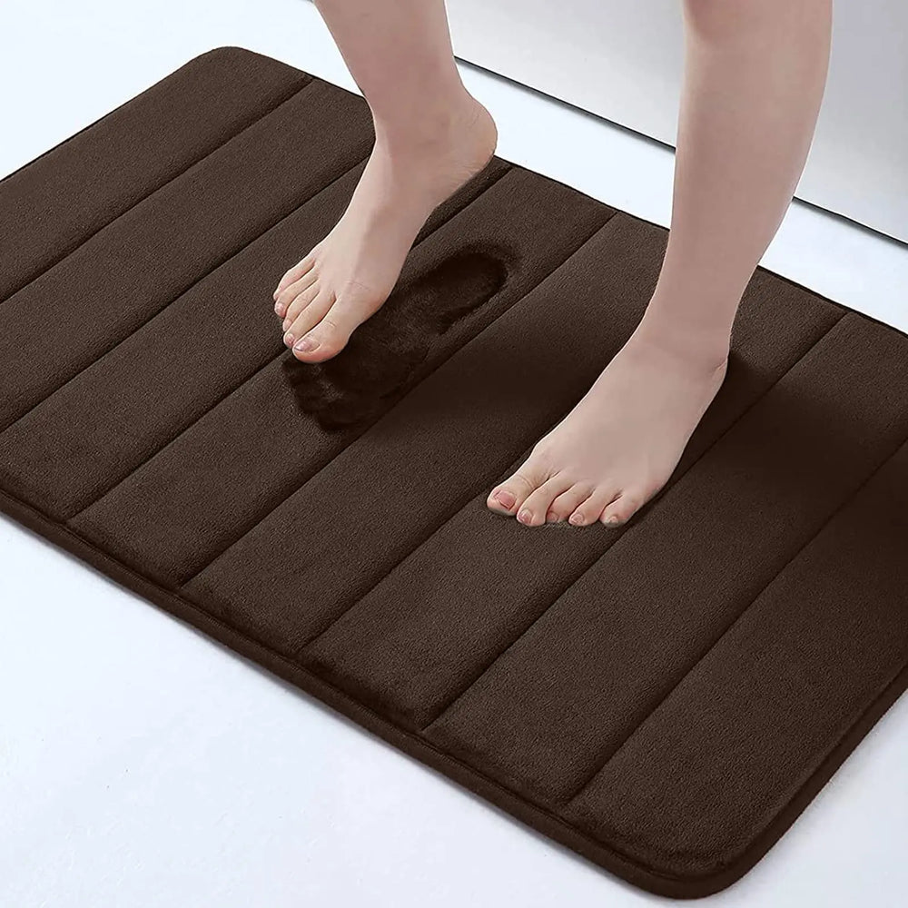Memory Foam Bath Mat – Non-Slip PVC Backing, Water-Absorbent & 3D Striped Design