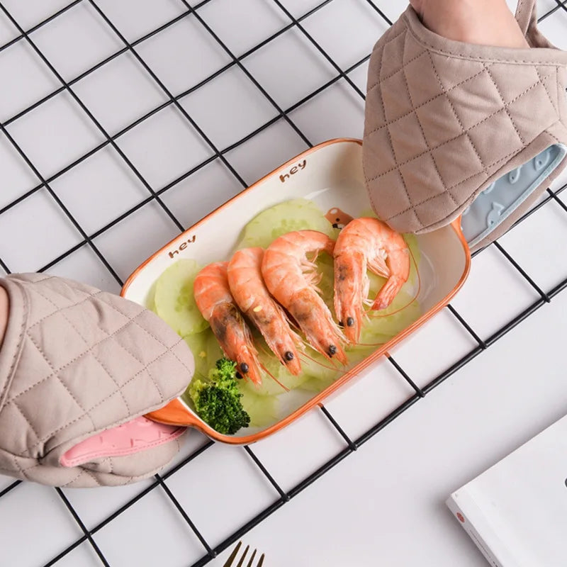 Silicone Grip Oven Mitts – Heat-Resistant, Non-Slip & Quilted Pair