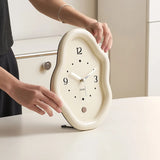Organic Shape Wall Clock – Sculptural Wavy Frame, High-Gloss & Easy-Read Dial