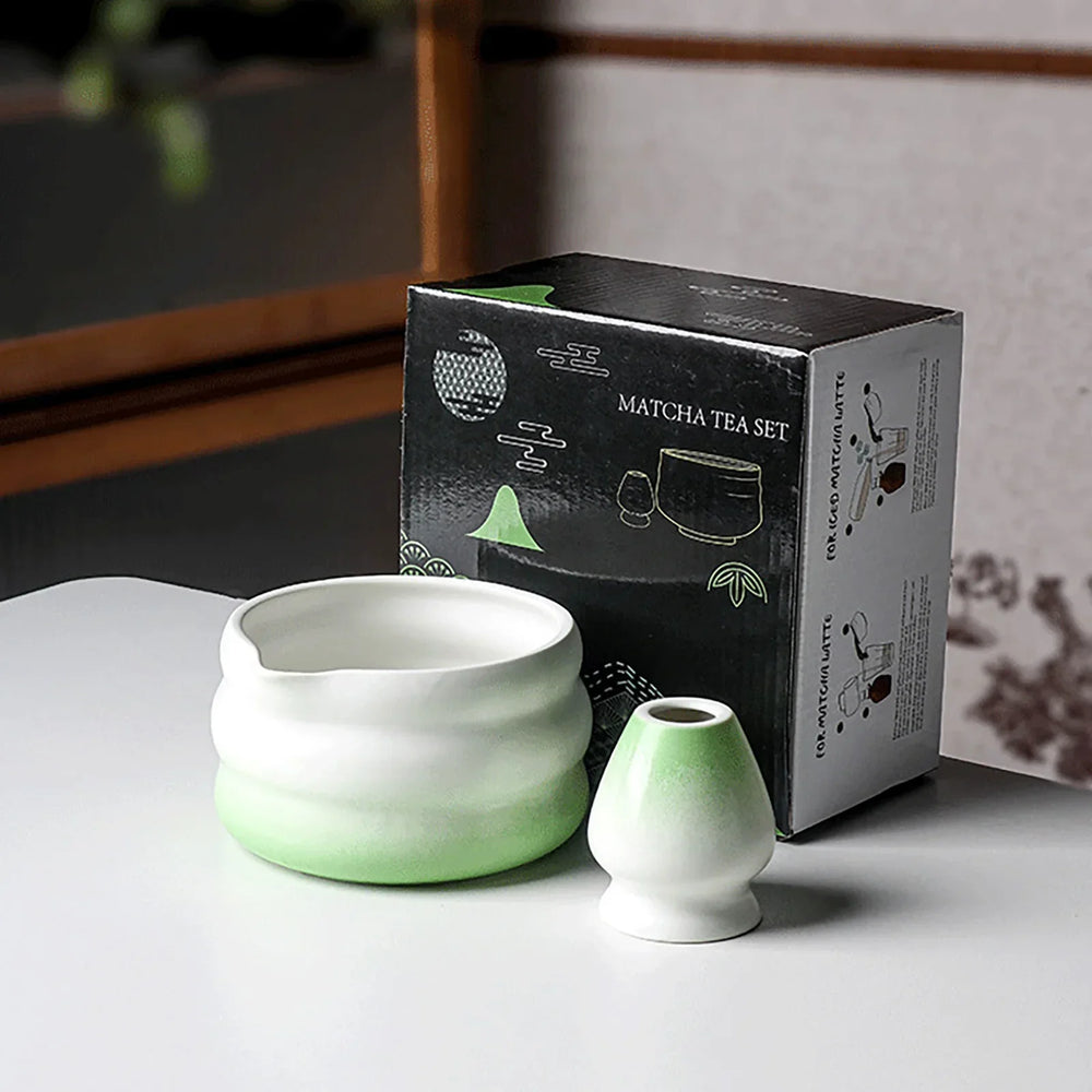 Japanese Matcha Bowl Set Green 550ml Ceramic with Spout for Tea Ceremony