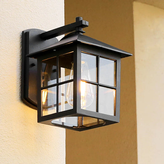 Camden Outdoor Wall Lamp – Vintage Design, Metal-Glass Build & Weatherproof Finish