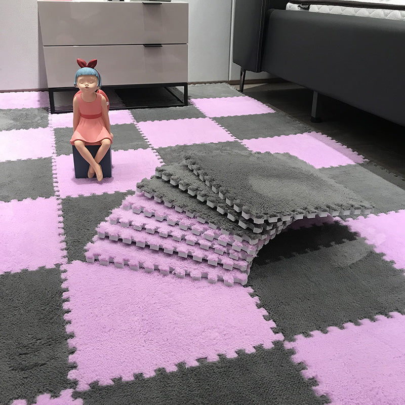 Enhanced Product Title: **Rutschfeste Schaumstoff-Spielmatte für Kinder – Weiche, Sicherheitsgeprüfte Unterlage für Spiel und Bewegung** 

This title includes relevant keywords for better visibility while clearly describing the product's features and bene