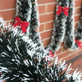 Snow-Flocked Christmas Garland – 2m Frosted Greenery for Indoor and Outdoor