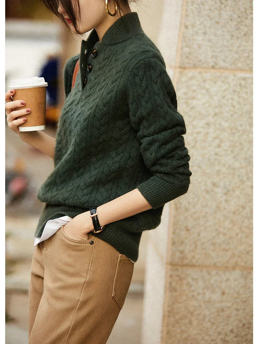 Enhanced Product Title: "Arden Pullover mit Knopfleiste für Damen – Stilvoller, Bequemer Strickpullover in Verschiedenen Farben" 

This title includes relevant keywords and phrases that can help improve visibility and attract potential buyers.