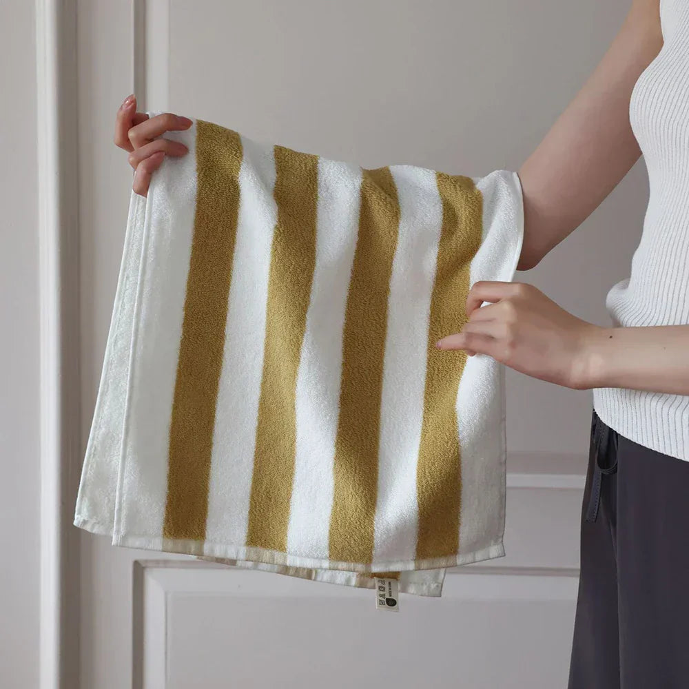 Striped Cotton Bath Towel – 100% Combed Cotton, Hotel Quality & Quick-Dry