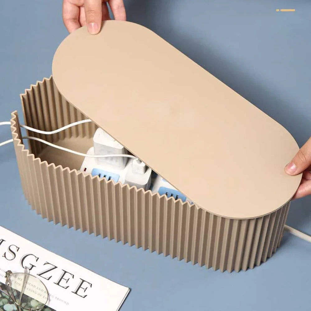 Enhanced Product Title: "Kabelbox mit Deckel – Unsichtbare Kabelorganisation & Steckdosenleisten Schutz für ein Aufgeräumtes Zuhause" 

This title includes relevant keywords while emphasizing the product's benefits, making it more appealing for Google Sho