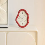 Organic Shape Wall Clock – Sculptural Wavy Frame, High-Gloss & Easy-Read Dial