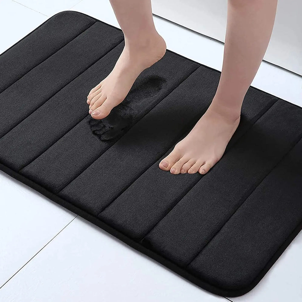 Memory Foam Bath Mat – Non-Slip PVC Backing, Water-Absorbent & 3D Striped Design