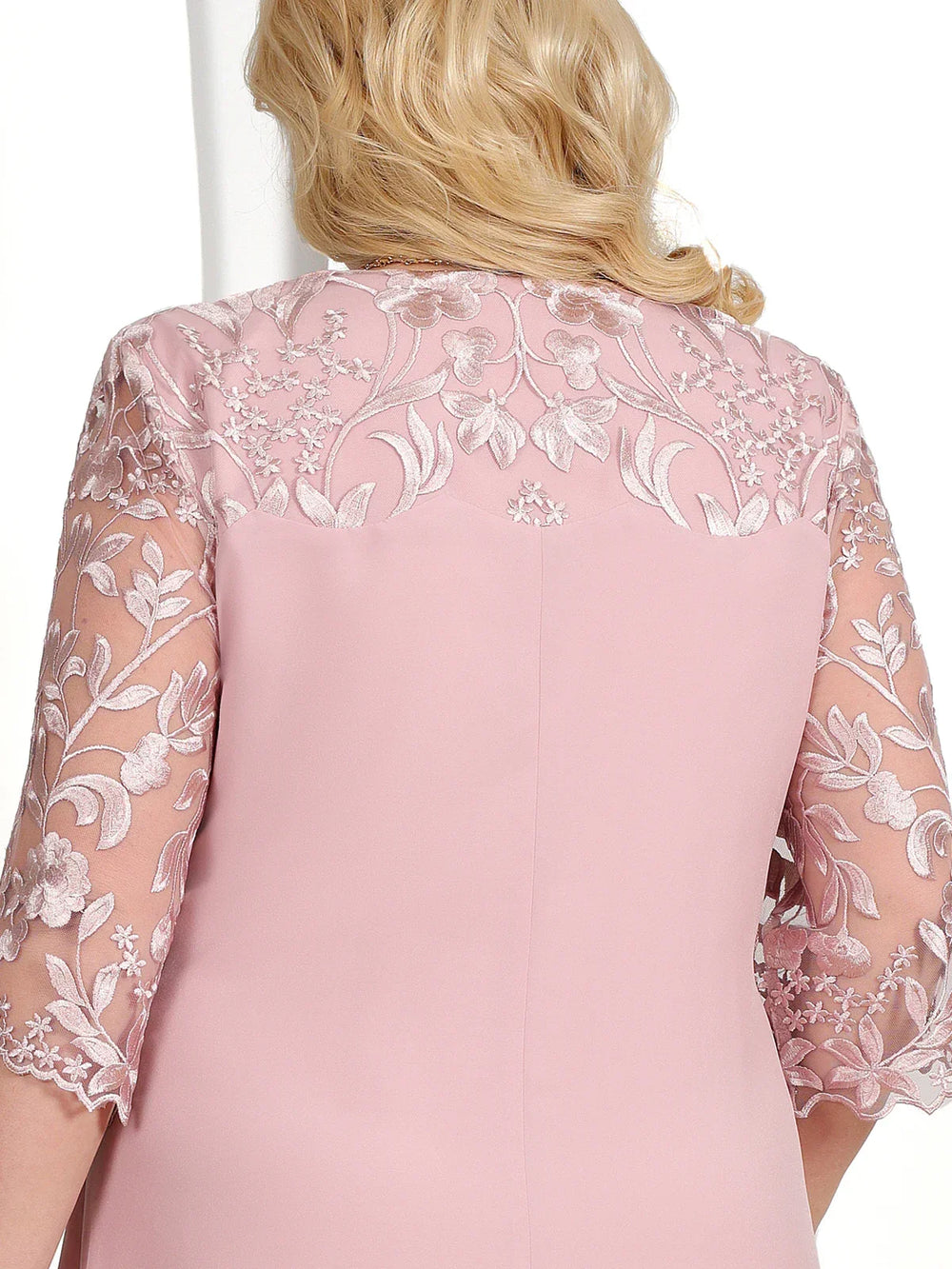 Plus Size Fall Embroidered Banquet Dress - Elegant Autumn Evening Wear