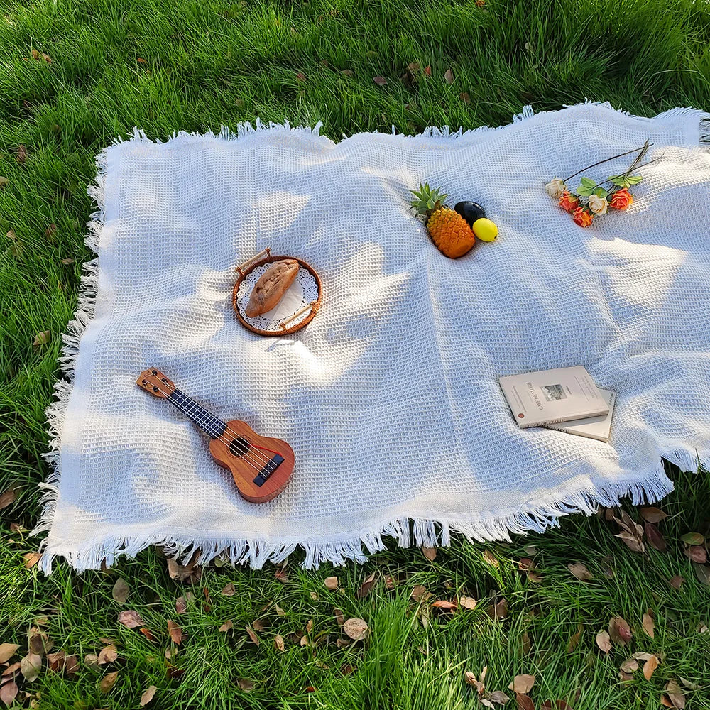 Cotton Picnic Blanket 130×150cm – Fringed Boho Design, Soft & Foldable
