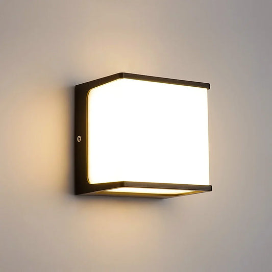 Outdoor Wall Light – Waterproof, LED & Modern Design