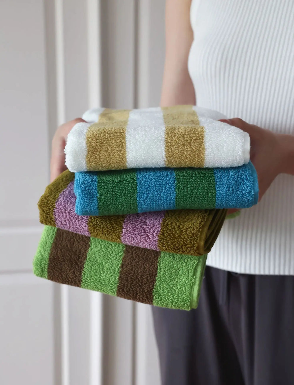 Striped Cotton Bath Towel – 100% Combed Cotton, Hotel Quality & Quick-Dry