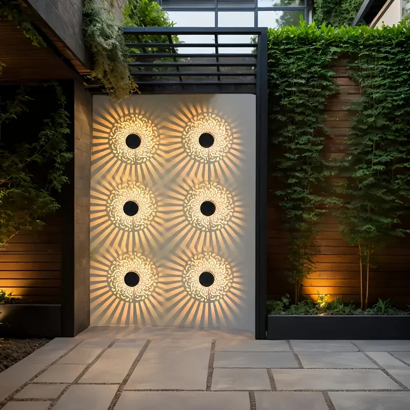 Solar-Laterne mit dekorativem Schattenmuster – Energieeffiziente Außenbeleuchtung für Garten, Terrasse und Balkon