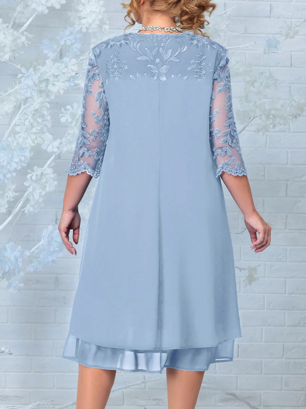 Plus Size Fall Embroidered Banquet Dress - Elegant Autumn Evening Wear
