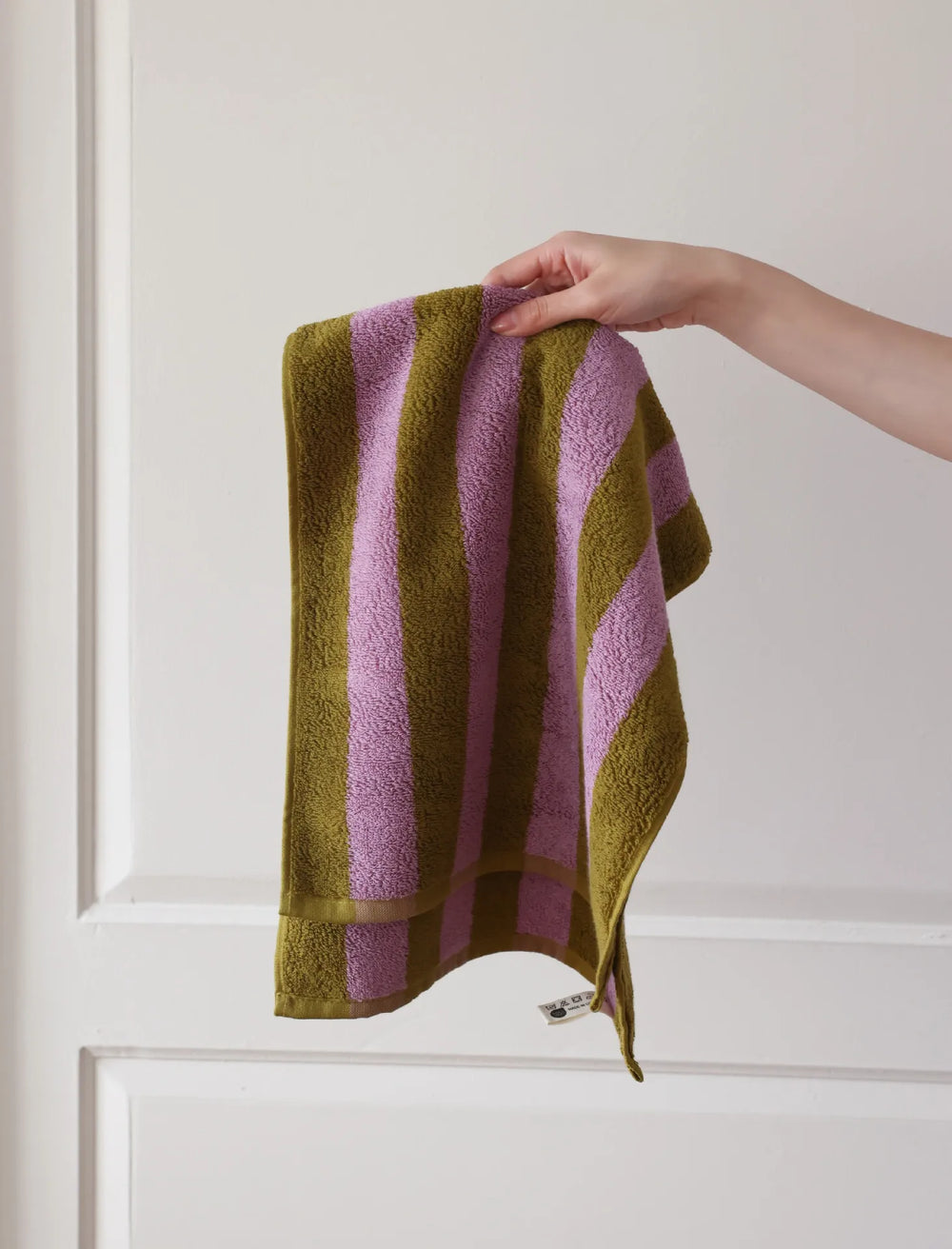 Striped Cotton Bath Towel – 100% Combed Cotton, Hotel Quality & Quick-Dry