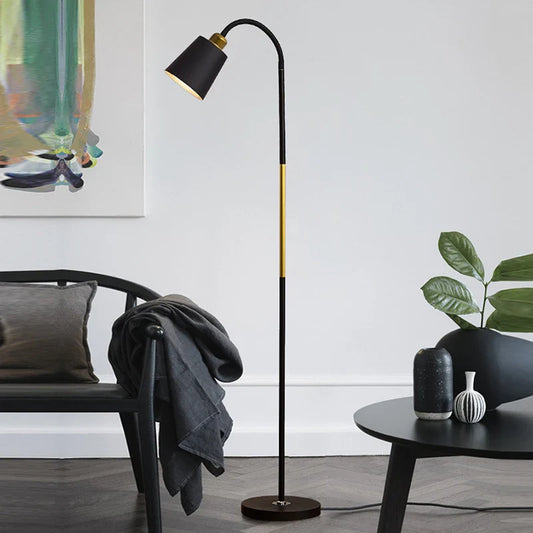 Arched Floor Lamp – Adjustable Head, Wrought-Iron Base & 249–2000 lm Output