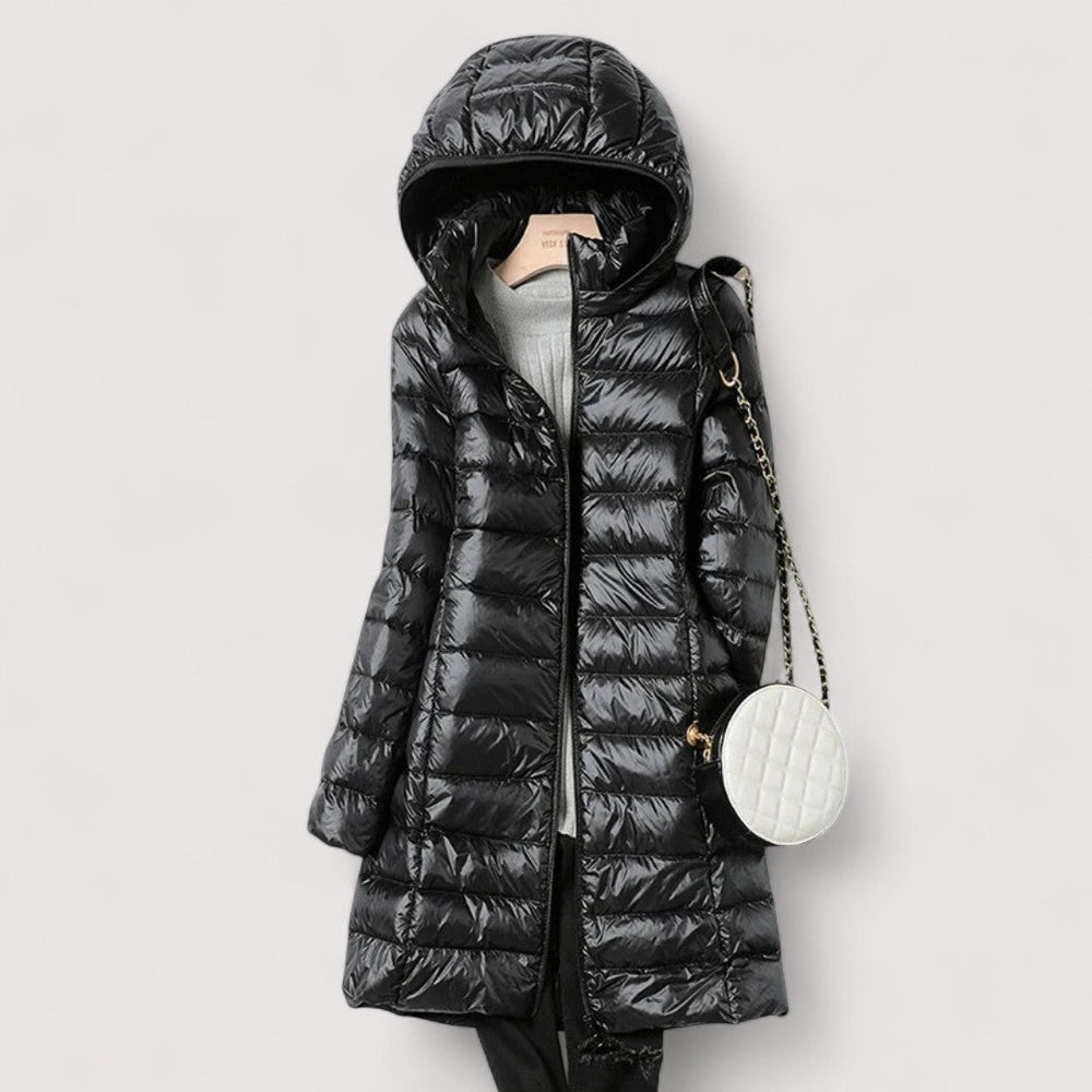 **Gerda™ - Ultraleichte Damenjacke für Outdoor-Aktivitäten | Atmungsaktiv, Wasserabweisend, Ideal für Reisen und Freizeit** 

This optimized title includes relevant keywords and phrases that can improve visibility and appeal to potential customers searchi