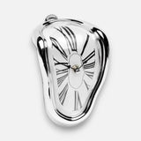 Enhanced Product Title: "Schmelzende Vintage-Uhr – Zeitverzerrungs-Inspiration für einen einzigartigen Stil" 

This title maintains the original concept while improving clarity and appeal for potential buyers.