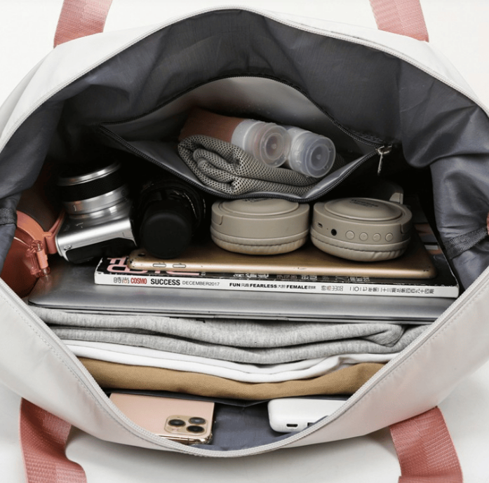 Foldable Travel Duffel Bag – Wet Compartment, 20-35L Capacity & Trolley Strap