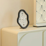 Organic Shape Wall Clock – Sculptural Wavy Frame, High-Gloss & Easy-Read Dial
