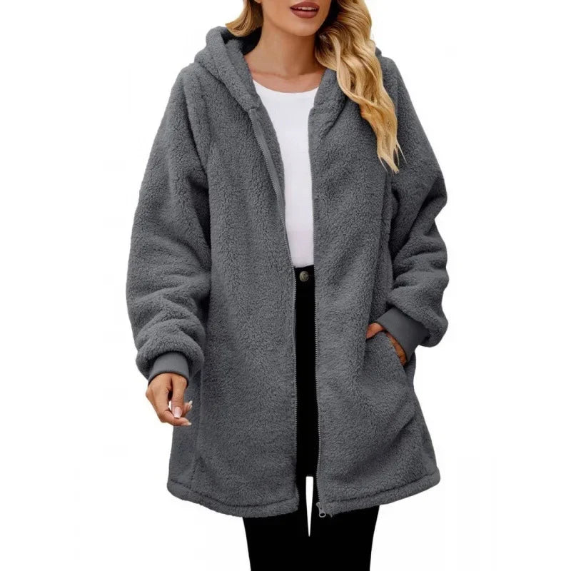 Enhanced Product Title: Annika™ Cozy Hooded Jacket - Stylish & Comfortable Outerwear for Everyday Wear

This title includes keywords that potential customers might search for, while also emphasizing the product's comfort and style.