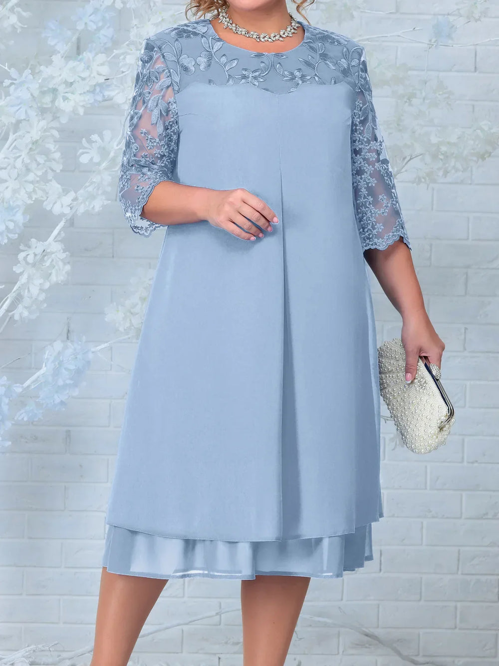 Plus Size Fall Embroidered Banquet Dress - Elegant Autumn Evening Wear