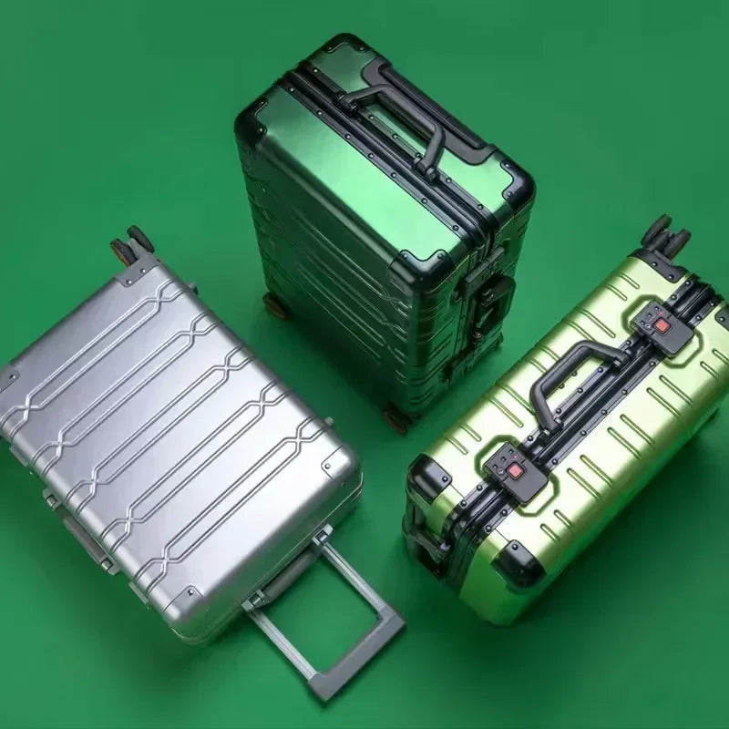 Vienna Voyager – Aluminum-Magnesium Suitcase