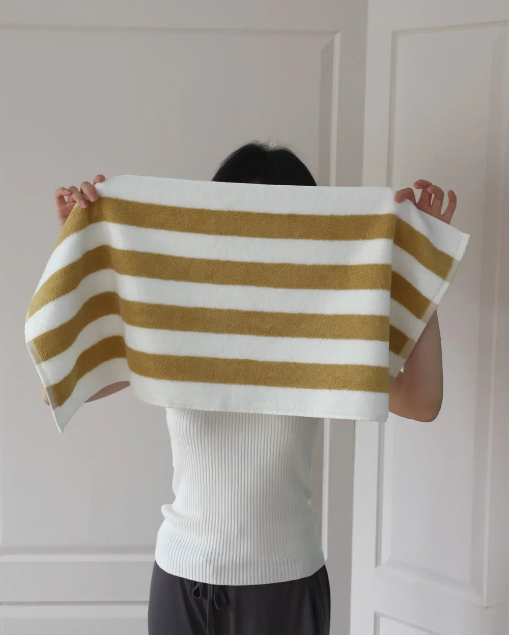 Striped Cotton Bath Towel – 100% Combed Cotton, Hotel Quality & Quick-Dry